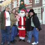 051225-HuisTenBosch09-RCMTMickAmberSanta