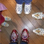 051225-HuisTenBosch28-RCTMAmberWoodenShoes