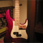 051123-Tokyo12-HardRockCafeTokyo-MrBigGuitar