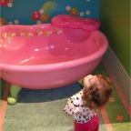 051029_Oita14-RCMInKittyCastle2