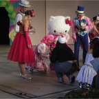 051029_Oita39-MeetingKittyOnStage