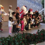 051029_Oita41-BirthdayKidsOnStage