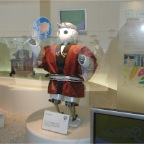 050903-WorldExpo02-SamuraiRobot