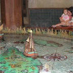 050709_TokyoDisney03-RCMelRemoteControlBoats