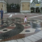 050709_TokyoDisney17-RCTFountains5