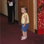 050611_FukuokaVacation08-RCLooksAround