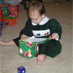 041225_RCPlayingWToys