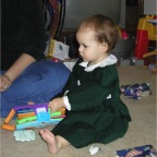 041225_RCPlayingWToys8