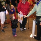 061027-HalloweenFair3-RCGetsBalloonAnimal