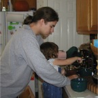 061112-RCT-RCGrindsCoffeeTheOldFashionedWay