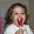 060716-RCEatingPopcicle1