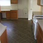 060413-QuietPond23-KitchenFromFrontHallwway