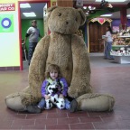 060216-RC-PosingWithBears